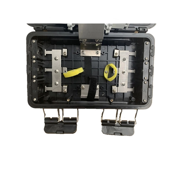 Supply of seismic bracing for lateral cable trays